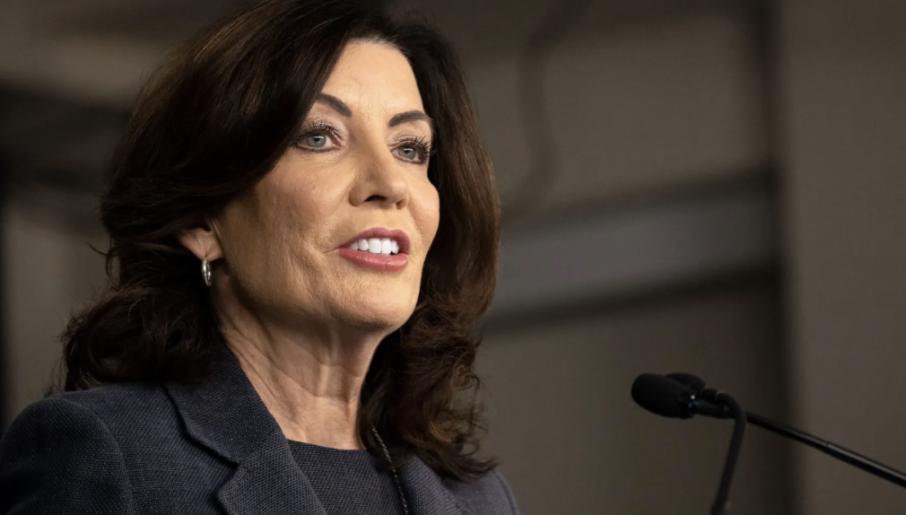 कन्जेस्सन प्राइस कार्यक्रम सफल भएको गभर्नर होचुलको भनाई, ६ महिनामा २१९ मिलियन डलर संकलन